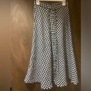 Zara Black & White Houndstooth Midi Skirt Size M Princess Royal